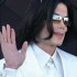 Michael Jackson seduziu com a frase ‘O Rei do Pop vai chupar seu pirulito’ segundo The Sun
