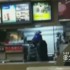 Discussão acaba em agressão em uma lanchonete do McDonald’s em NY