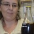 Mulher encontra abelha dentro de garrafa de refrigerante e vai à Justiça, em Piracicaba
