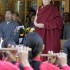 Dalai-lama acusa China de matar centenas de milhares de tibetanos