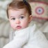 Fofura! Princesa Charlotte aparece em novas fotos na véspera do aniversário