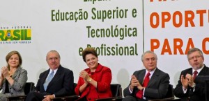 presidenta-dilma-rousseff-participa-da-cerimonia-de-anuncio-da-expansao-da-rede-federal-de-educacao-superior-e-profissional-e-tecnologica-no-palacio-do-planalto