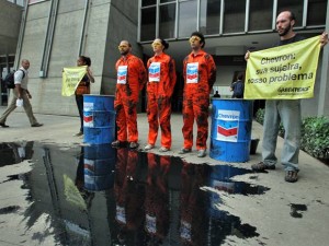 ambientalistas-em-protesto-rio