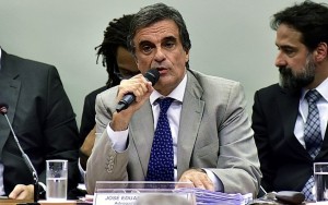 Cardozo chama ação contra Dilma de golpe de Estado e pede anulação de processo