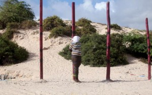 Imagem chocante: Somália executa em público ex-porta-voz do Al Shabaab