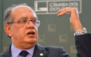 Gilmar Mendes diz que procurou Temer após "preocupação" com saída de Jucá