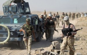 Forças iraquianas cercam cidade dominada pelo Estado Islâmico