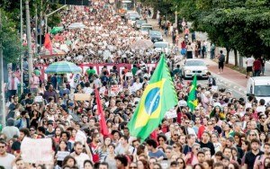Manifestantes protestam contra governo Temer em São Paulo