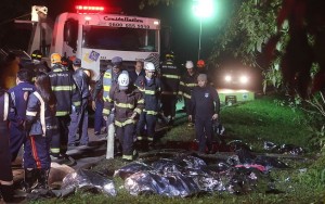 Aluna perde ônibus e se salva de acidente que matou ao menos 18 universitários