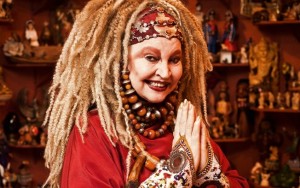 Completa, Elke Maravilha brilhou no cinema, na TV e na vida