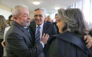 Lula e Marisa são denunciados pelo Ministério Público na Operação Lava Jato