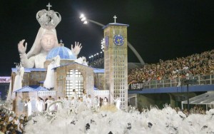 Unidos de Vila Maria emociona com homenagem a Nossa Senhora Aparecida