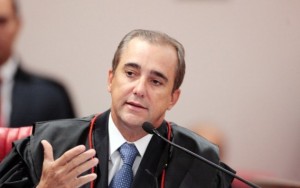 Novo ministro do TSE, Admar Gonzaga, chega para julgar chapa Dilma-Temer