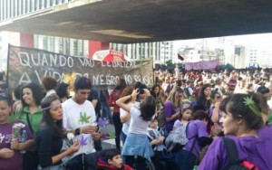 Marcha da Maconha passa pelo centro de São Paulo dividida em 'blocos temáticos'