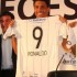 Corinthians, agora com Ronaldo, apresenta nova camisa do time