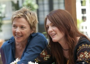 annete-bening-e-juliane-moore-em-cena-de-minhas-maes-meu-pai