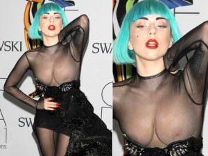 lady-gaga-seios-a-mostra